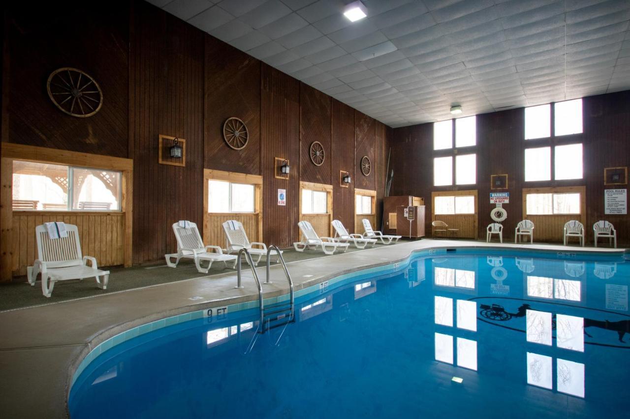 Carriage House Country Club Resort Pocono Manor